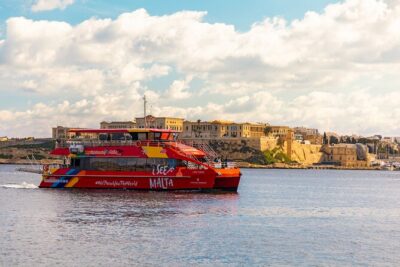 1-Day Hop-On Hop-Off Bus + Harbour Cruise Ticket
