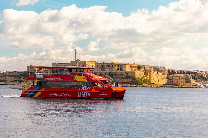 1-Day Hop-On Hop-Off Bus + Harbour Cruise Ticket - The North route gives you a broad first look