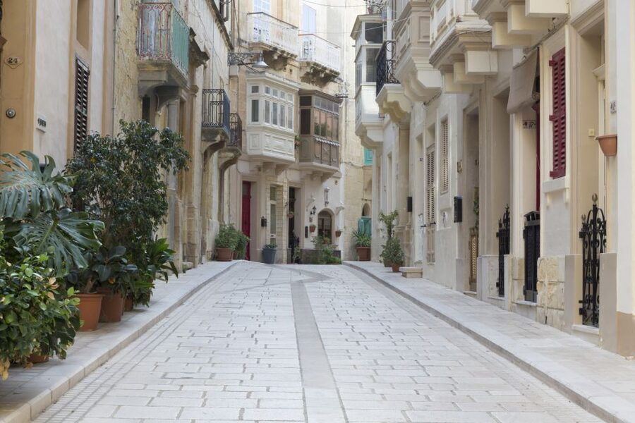 3 Cities - Guided tour of Birgu in English - French - German - Passing through Birgu’s three gates