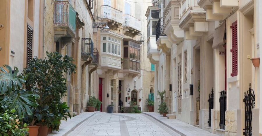 3 Cities - Guided tour of Birgu in English - French - German - Starting beside the Cospicua ferry