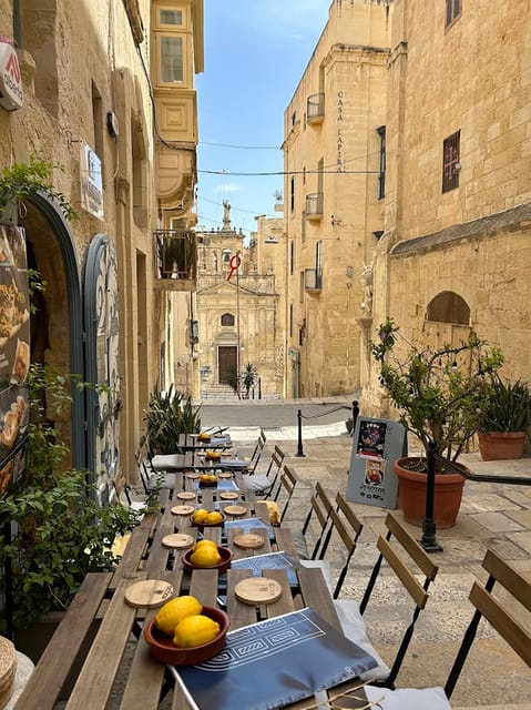 An Unforgettable Lunch Experience at Koccio Valletta - Arriving in Valletta for a Stair-Side Lunch
