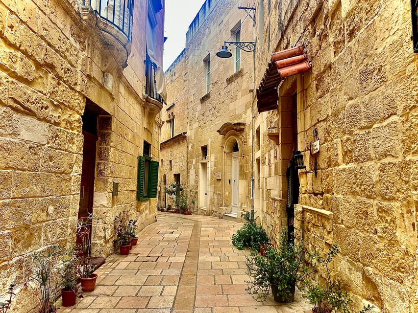 Birgu: 3 Cities Walking Tour With Inquisitors Palace Entry - The waterfront, Fort St. Angelo, and photo stops