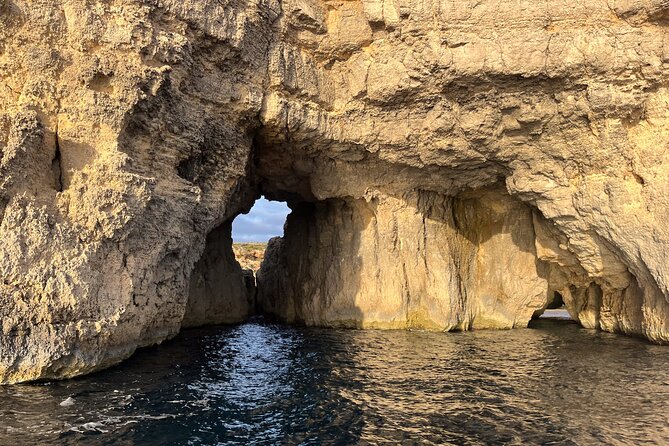 Blue Lagoon Ferry and Caves Tour - How to get the most from the experience