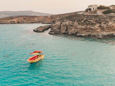 Blue Lagoon: Malta, Crystal Lagoon, Caves, Private Speedboat