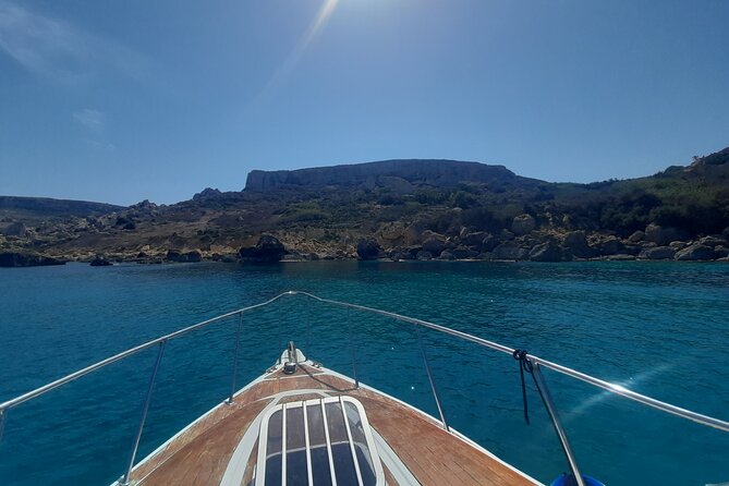 Boat Charters Blue lagoon, Crystal Lagoon, Comino, Malta 4hr trip - Crystal Lagoon, caves, and cliff-side scenery