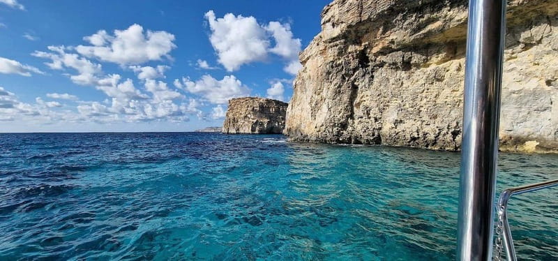 Comino: Blue Lagoon, Crystal Lagoon and Sea Caves Boat Tour - What is included and what you should bring