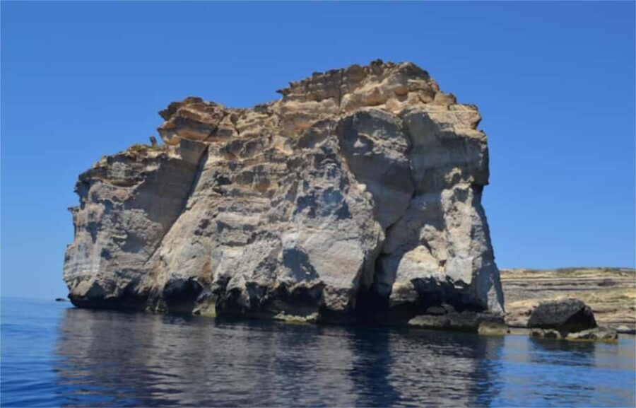 Comino Island , Blue lagoon, Crystal Lagoon & Gozo & Caves - The crowding question you should take seriously