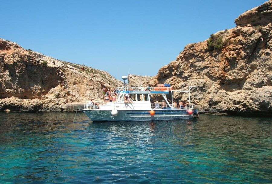 Comino: Private Boat Trips, Swimming stops and Caves Tours - Why a private Comino boat makes sense