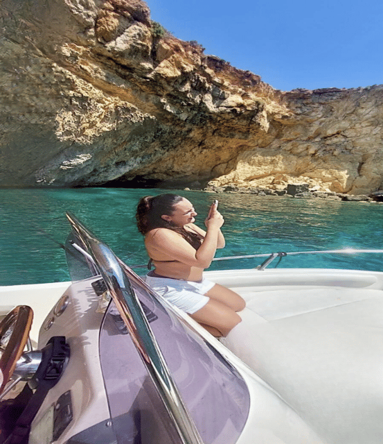 Comino's Best in a Flash: Caves, Coves & Beaches Boat Tour - Roofless Cave and its open ceiling