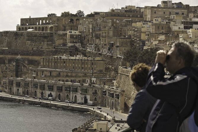 Discover Valletta Private Walking Tour - Insider Tour - St George Square and the Grand Master’s Palace