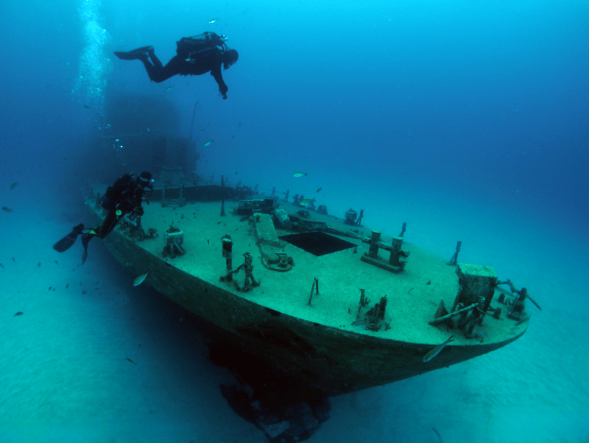 DiveSnap Underwater Sports Thrills:Lantern Point & P31 Wreck - Comfort, shade, and what to pack
