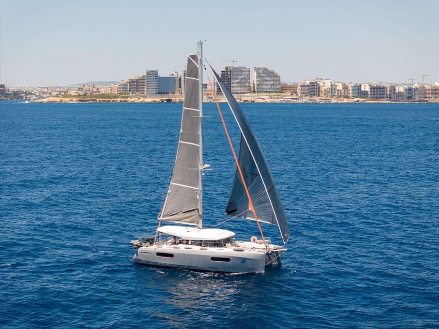 Evening Catamaran Charter - Key points at a glance