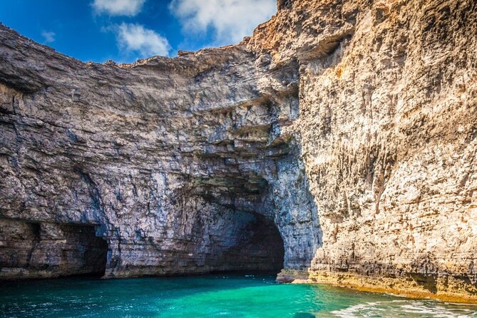 Explore Comino, Blue Lagoon & Caves - Private speed boat - Comino’s bays and the view of San Nikolai