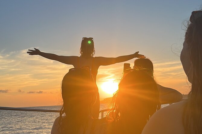 Explore Comino, Blue Lagoon & Caves - Private speed boat - Blue Lagoon: the famous first stop