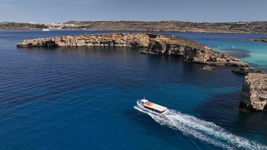 Ferry service to Blue Lagoon (opt. stop in Gozo)& Caves trip - Arriving at Blue Lagoon on Comino