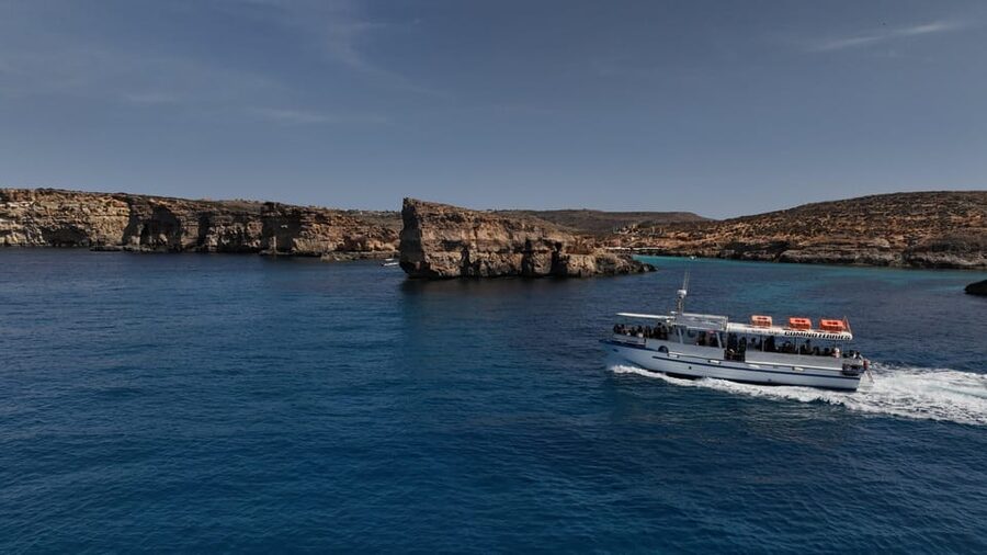 Ferry service to Blue Lagoon (opt. stop in Gozo)& Caves trip - How the return ride works