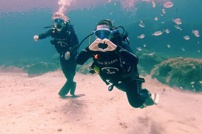 First scuba diving experience with instructor - Malta - Learning to breathe and move with scuba equipment
