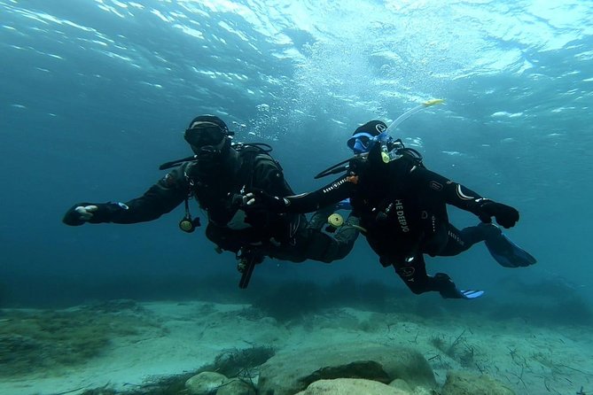 First scuba diving experience with instructor - Malta - Shallow water practice before the sea session