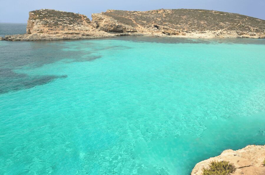 From Malta/Gozo: Comino & Crystal Lagoon Private Boat Trip - Cruising along Comino’s caves and coves