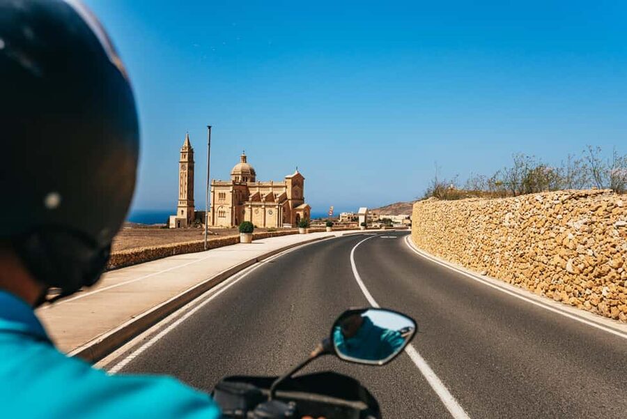From Malta: Gozo & Comino Quad Bike & Boat Tour with Lunch - Dwejra Bay brings Gozo’s natural drama