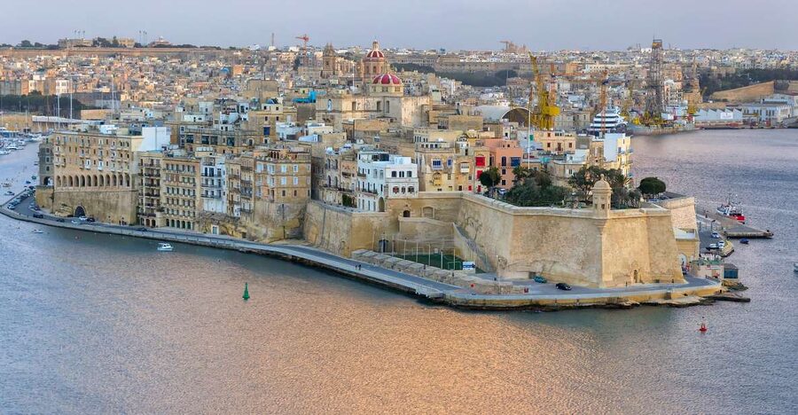 From Sliema: Cruise Around Malta's Harbours & Creeks - Why a harbor cruise helps you understand Valletta