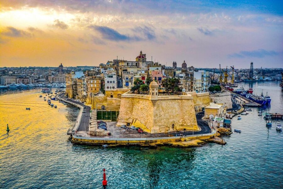 From Sliema: Cruise Around Malta's Harbours & Creeks - Entering the Grand Harbour and its working creeks
