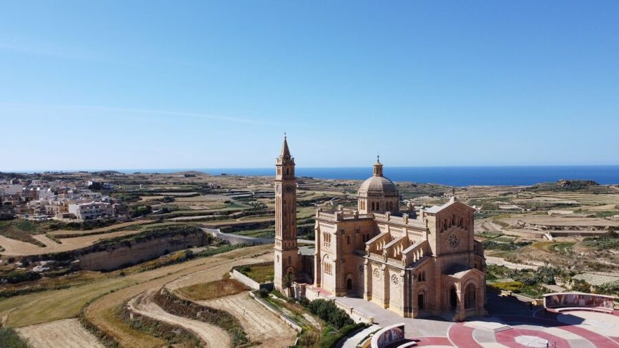 Gozo - Funtastic Daytrips - - Fungus Rock and Gozo’s dramatic western coast