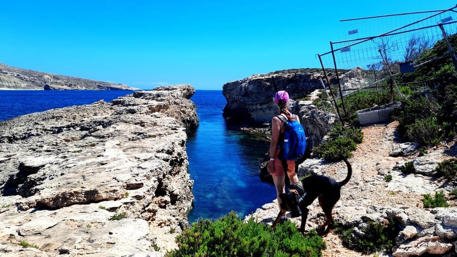 Gozo Unveiled: Guided Hiking in Comino Island - Returning to Santa Marija Bay for one last swim