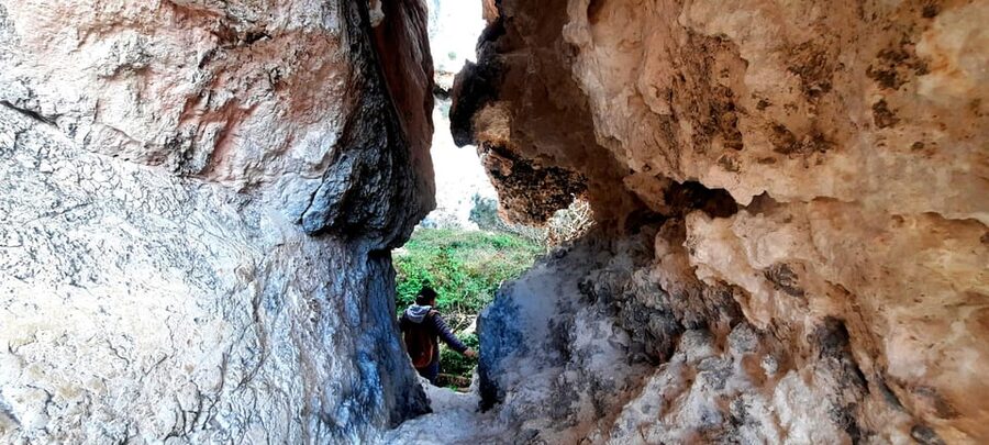 Gozo Unveiled: Guided Hiking in Gozo - South East - Mgarr ix-Xini Tower and high views over the bay