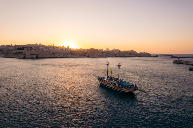 Lazy Pirate Party Boat in Malta - Reaching Triq Ix-Xatt for the 7:00 pm departure