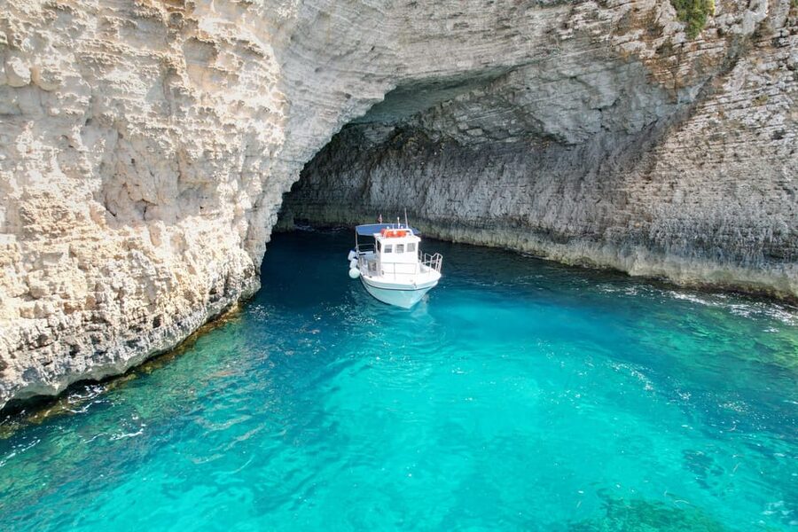 Malta: Blue Lagoon, Comino & Gozo – Private Boat Experience - Why a private boat makes sense around Comino