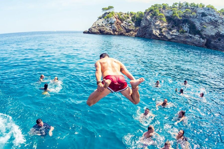 Malta: Boat Party + Watersport+ Comino+ OpenBar ALL INCLUDED - Starting at Labranda Riviera Hotel & Spa