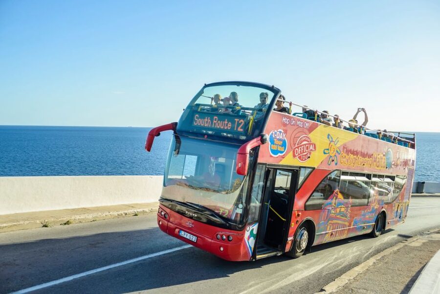 Malta: City Sightseeing HOHO Bus Tour & Optional Boat Tour - The north route, from resort towns to Mdina