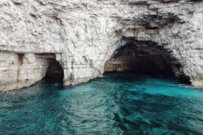 Malta: Comino Cruise and Jeep Tour with lunch and Transport - Gozo’s back roads, villages, and sea views