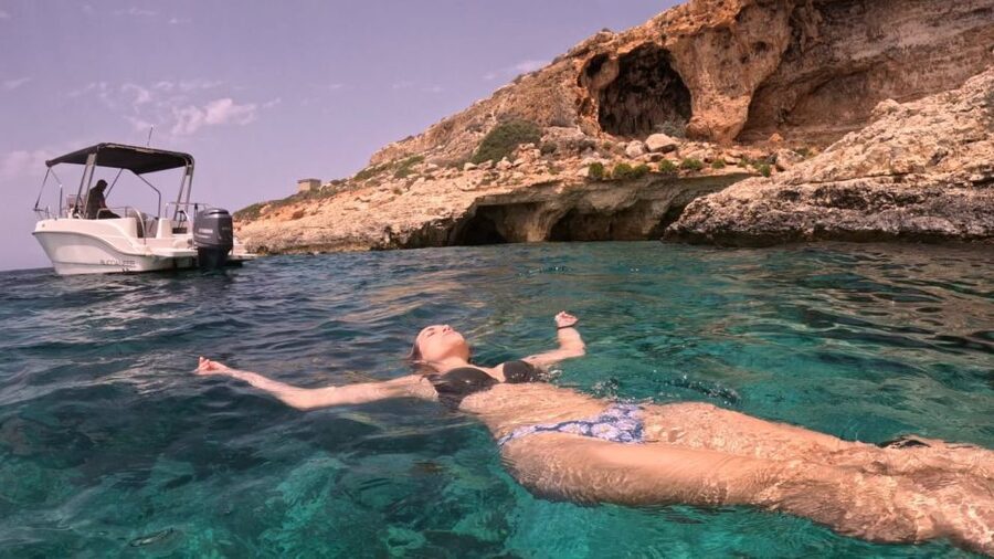 Malta: Crystal/Blue Lagoon, Comino & Gozo Private Boat Trip - Comino’s caves, coves, and Cominotto
