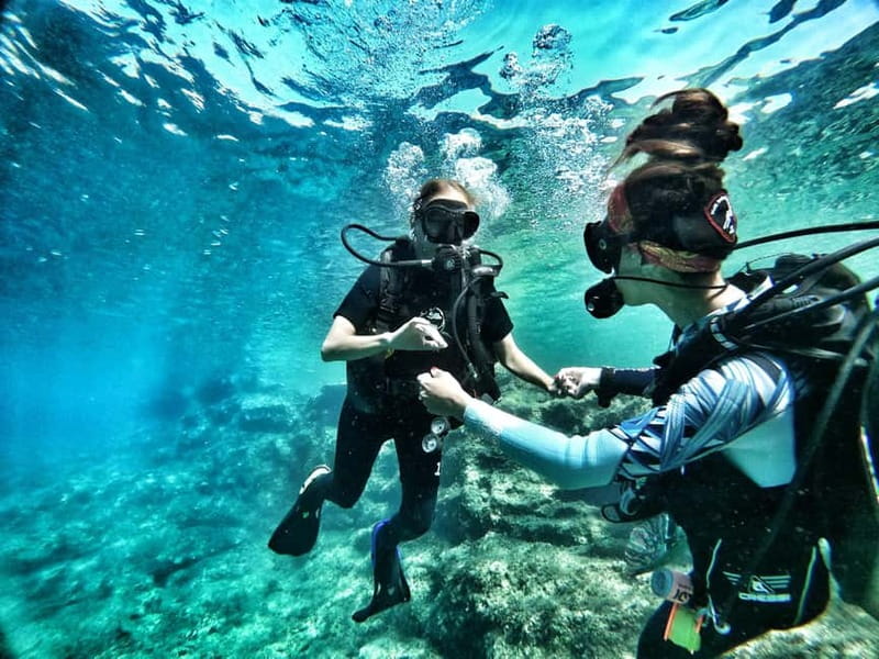 Malta: First Experience Scuba Diving Lesson - Meeting the instructor and getting ready
