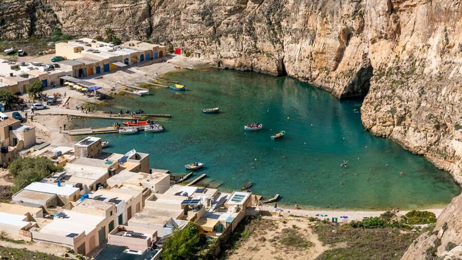 Malta: Gozo Buggy Tour with Lunch, Boat Cruise and Transfers - Salt pans and swimming at Xwejni Bay