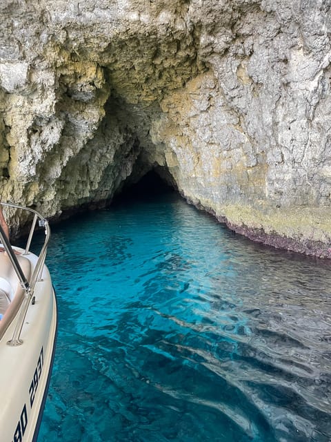 Malta:Gozo,Comino,Crystal/BlueLagoon&Caves Private Boat trip - Three hours between Malta, Comino, and Gozo