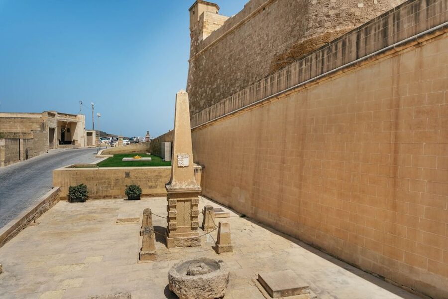 Malta: Gozo & Comino Islands, Blue Lagoon & Seacaves Tour - Useful details for a smoother day