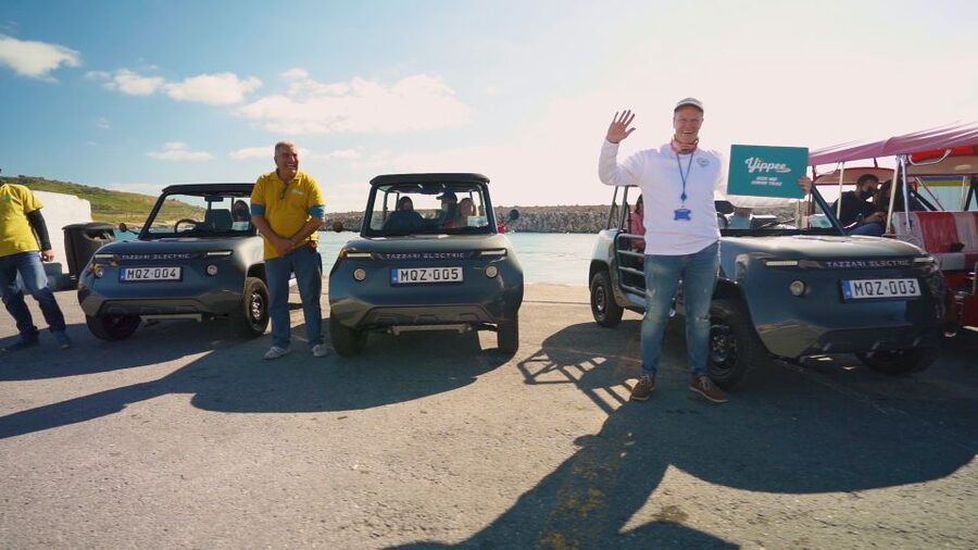 Malta: Gozo Private Chauffeured E-Jeep Tour with Ferry - The Citadel and the old center of Gozo