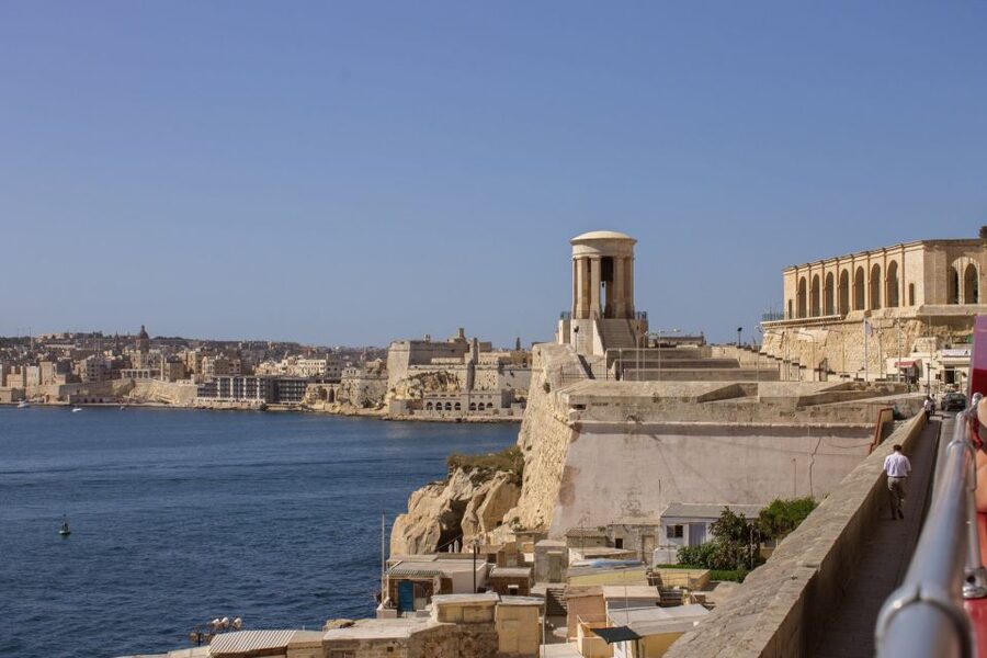 Malta: Hop-On Hop-Off Bus Tours - Two routes, one very full Malta day