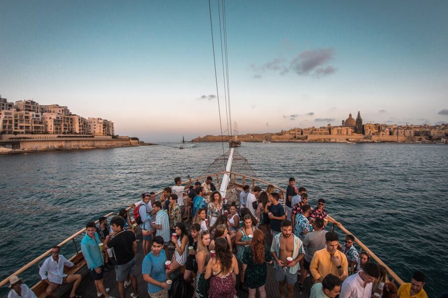 Malta: Lazy Pirate Boat Party with Drinks & Food - What the unlimited bar actually includes