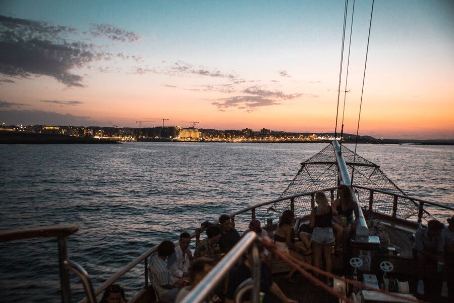 Malta: Lazy Pirate Boat Party with Drinks & Food - The moonlight swim at anchor