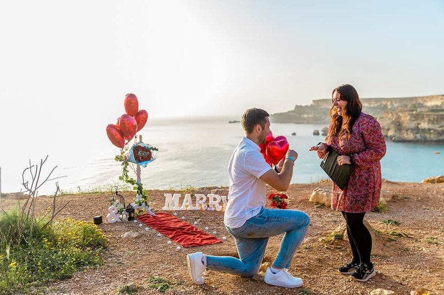 Malta: Marrige Proposal with Scenic Views and Picnic - How to prepare the surprise without giving it away