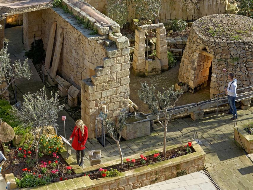 Malta: Prehistoric Temples, Limestone Heritage & Blue Grotto - Guides make the difference