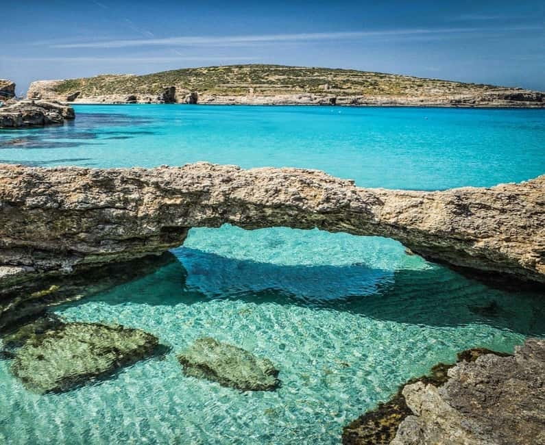 Malta: Private Boat Cruise with Caves, Beaches & Swim Stops - What the private format changes
