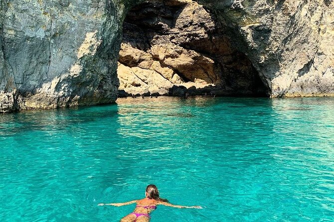 Malta Private Boat Trip: Blue Lagoon, Gozo and Comino T3 - Why a private boat works well around Malta