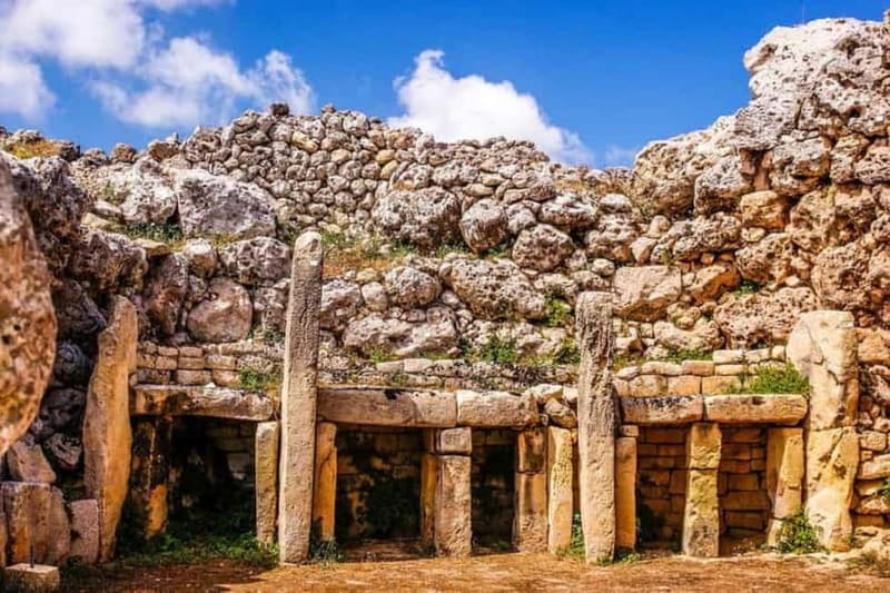 Malta: Private Jeep Tour of Gozo with Lunch - Villages, churches, and Gozo’s traditions