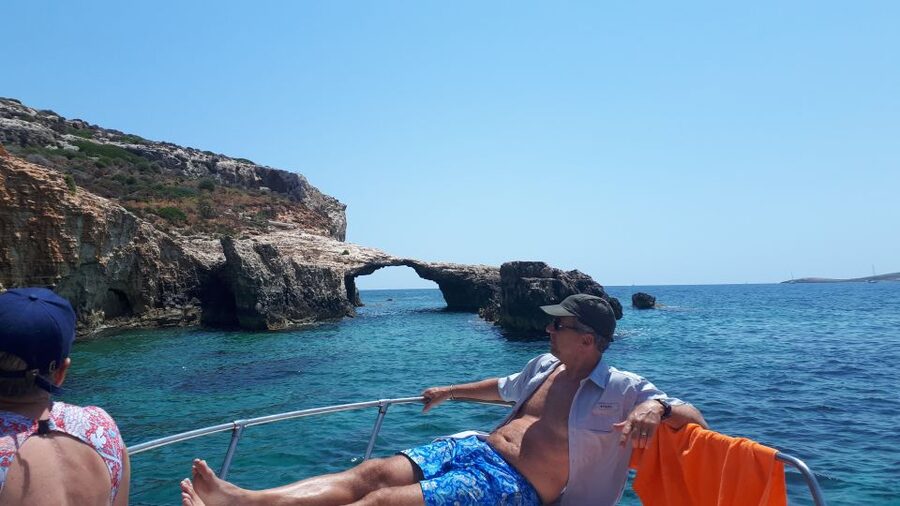 Malta: Private Sunset Boat Trip to Comino and Blue Lagoon - Blue Lagoon: beautiful, busy, and better from the water
