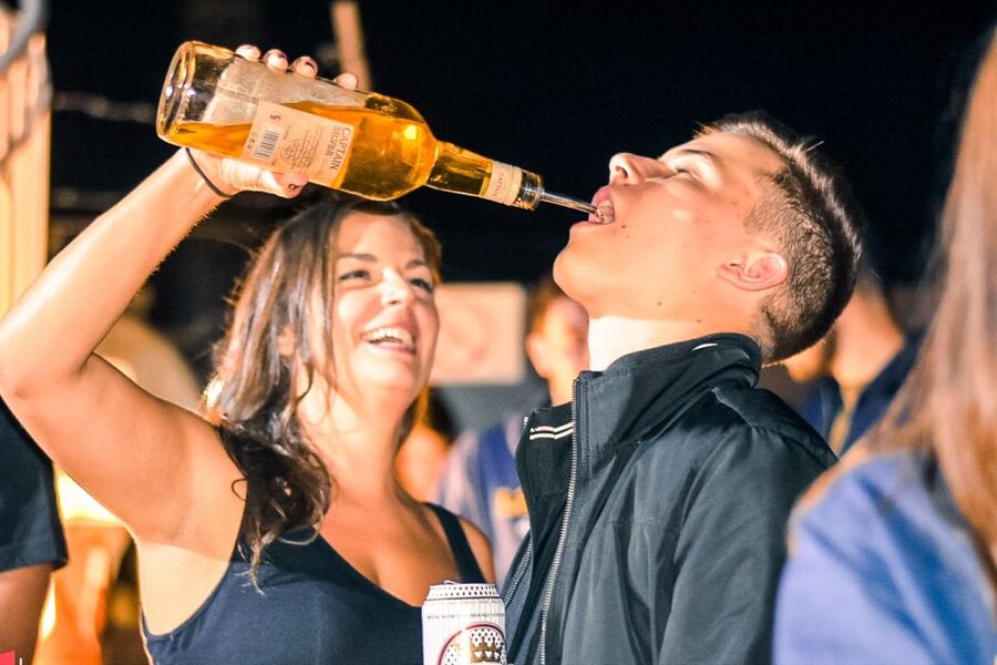 Malta: Pub Crawl of Paceville and St Julian's with Drinks - The four included drinks and extra spending